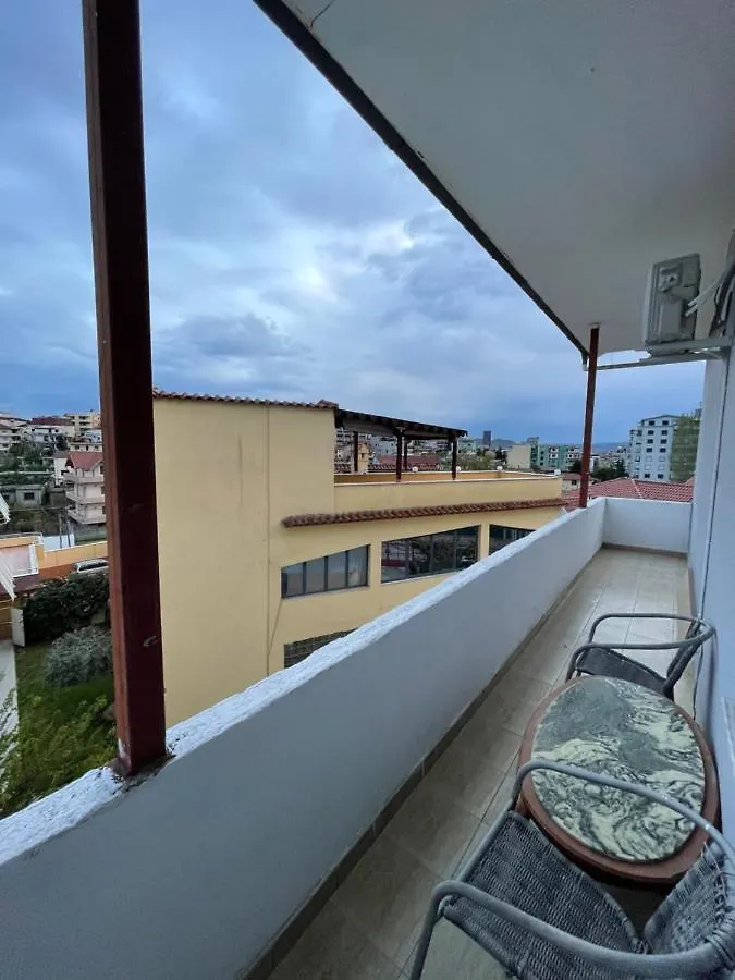 Hill Apartment 70 Tirana
