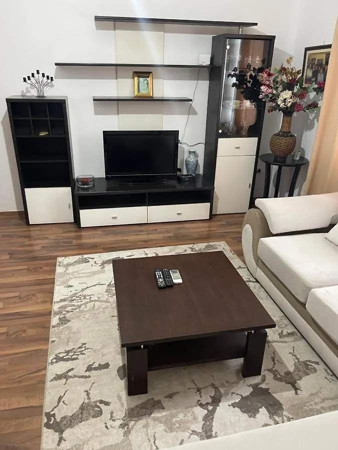 Hill Apartment 70 Tirana